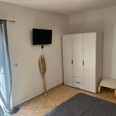 Apartments Marija Malinska Eksteriør bilde