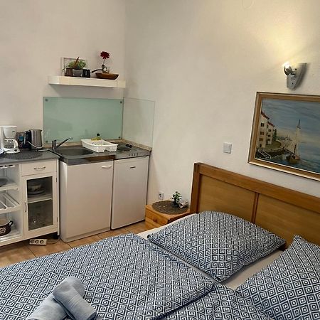 Apartments Marija Malinska Eksteriør bilde