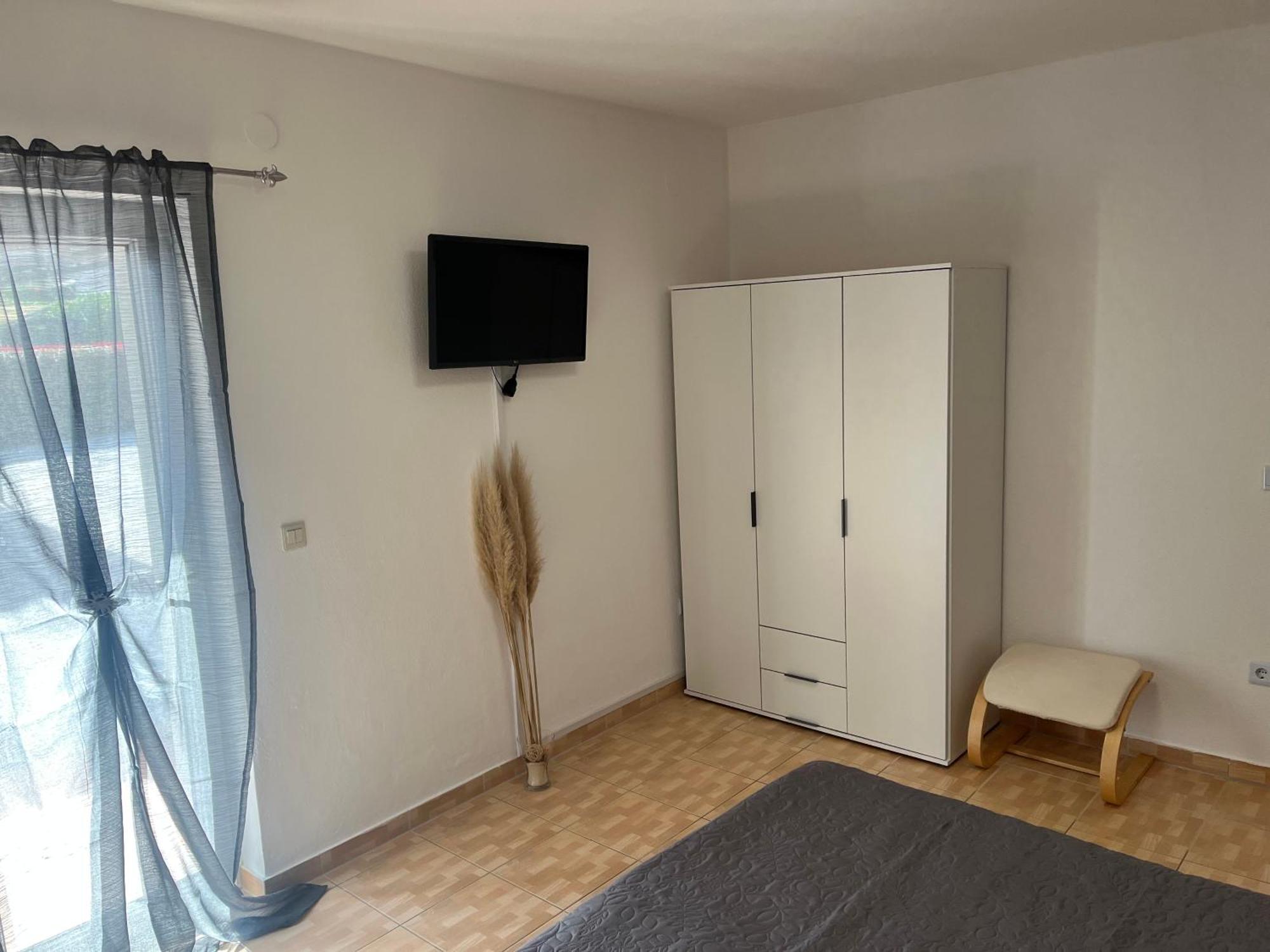 Apartments Marija Malinska Eksteriør bilde