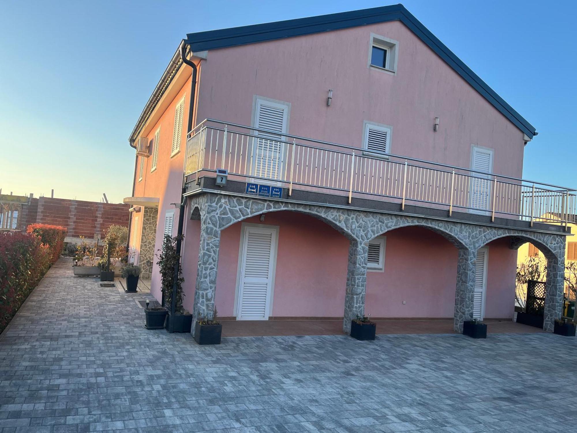 Apartments Marija Malinska Eksteriør bilde